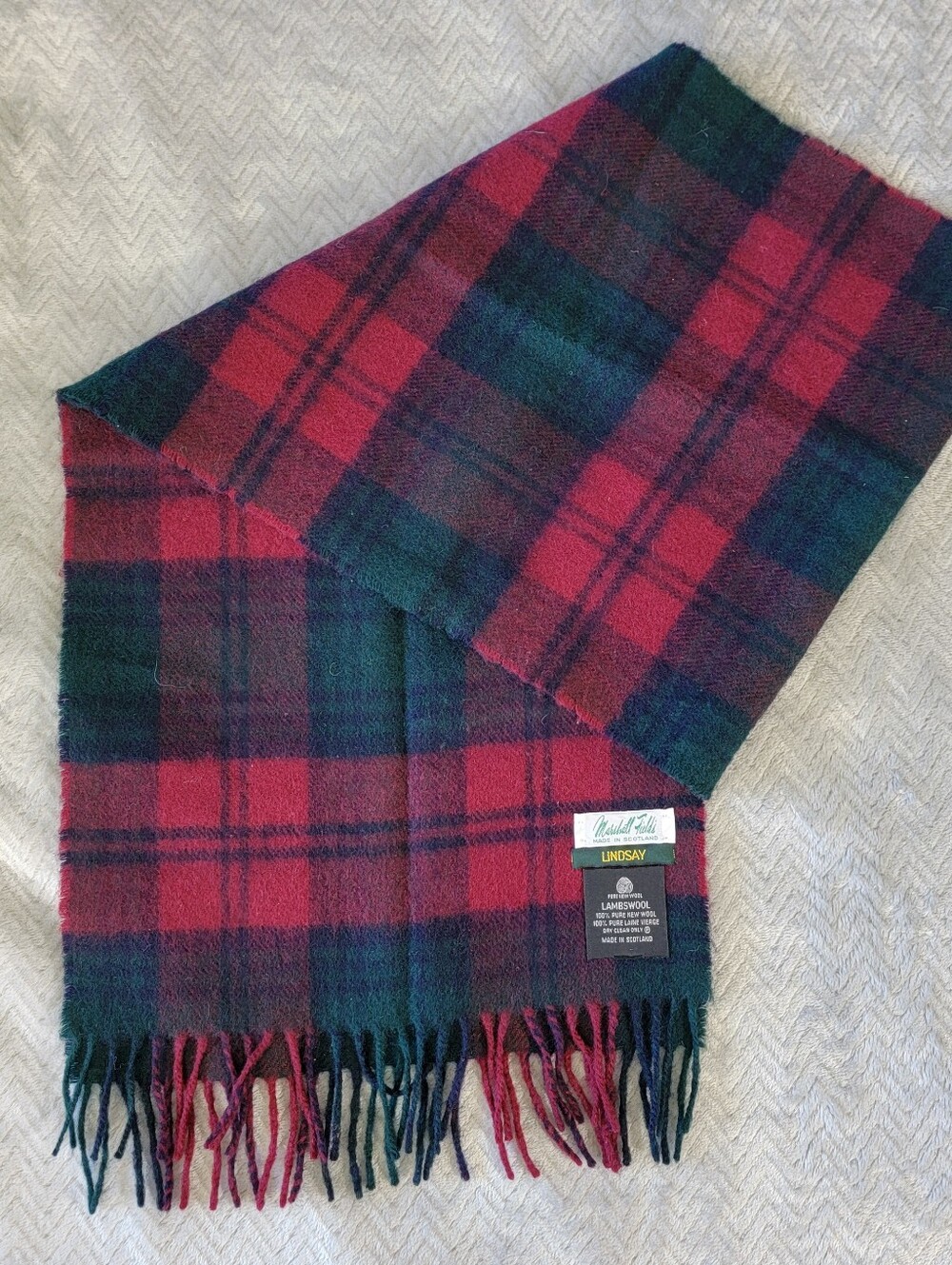 Marshall Fields Lindsay Plaid Woven Wool Fringe Rectangle Scarf Red Green Black